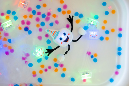 Glo Pals, Party Pal Light-Up Cubes