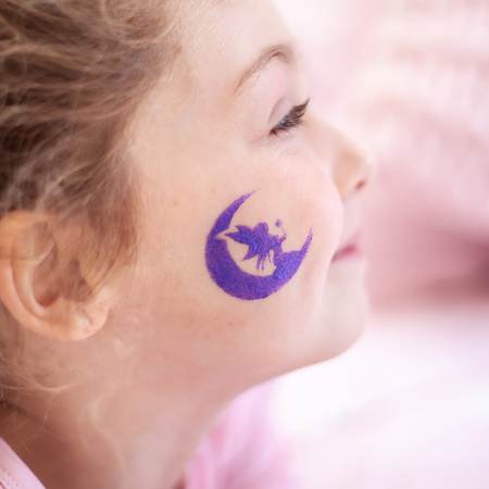 Oh Flossy Reusable Adhesive Face Paint & Makeup Stencils