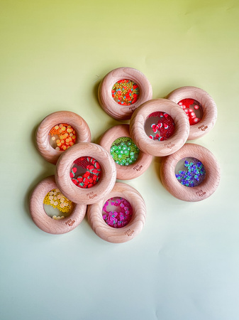 Petit Boum, Sensory Rattle, Grapes