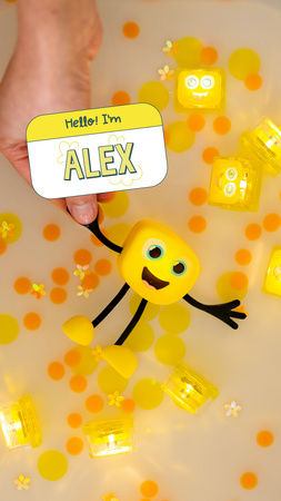 Glo Pals,  Postać do kąpieli Alex - zestaw z dwie kostkami sensorycznymi