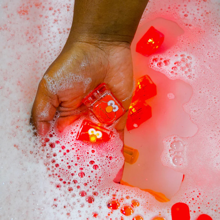 Glo Pals, Elmo Light-Up Cubes