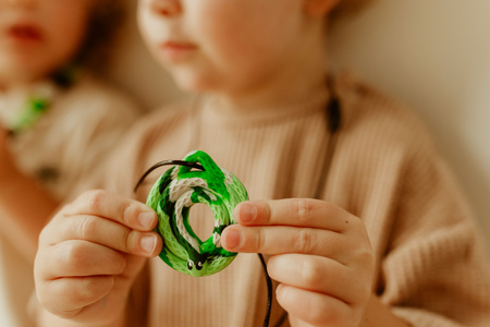 Jellystone, Gryzak terapeutyczny, antystresowy naszyjnik – Leśny Wąż