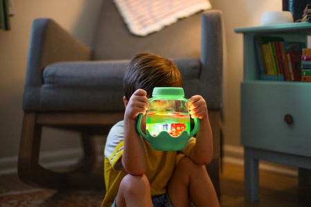 Glo Pals, Sensory Play Jar- Lucky Charm