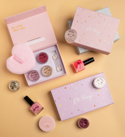 Oh Flossy, Mini naturalny zestaw do makijażu, cienie do powiek, róż, pomadka i akcesoria