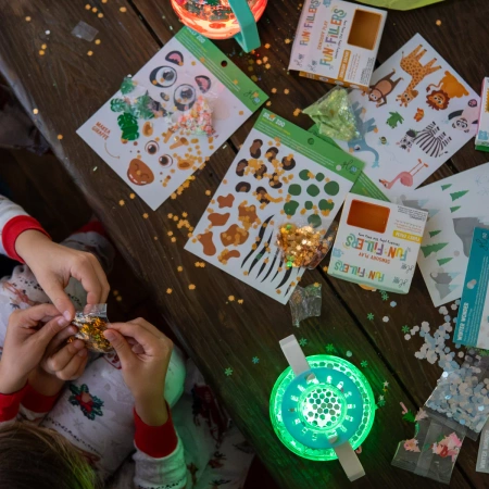 Glo Pals, ZOO Sensory Set, Sensory Jar with Magical Fillers and Stickers